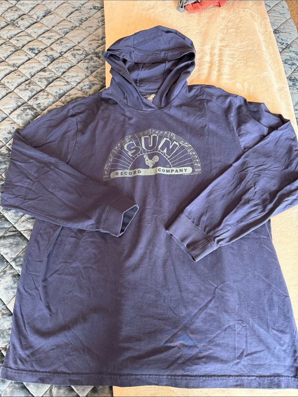 Men’s Navy Hooded Long-Sleeve Graphic Shirt -XL
